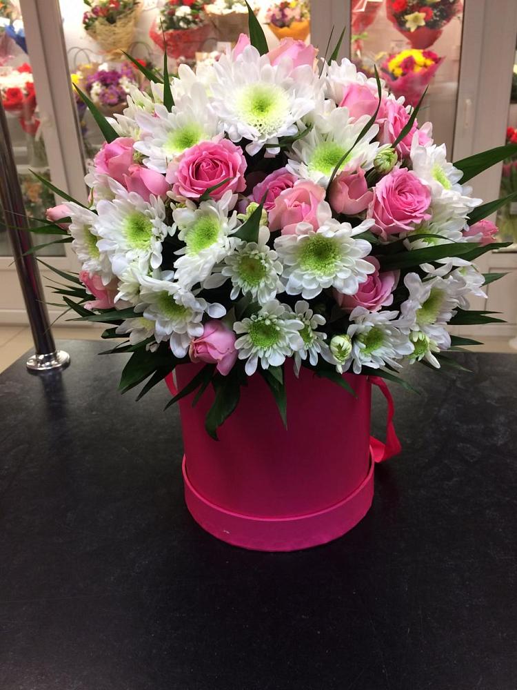 Цветочная композиция из Розы и Хризантемы в шляпной коробке в Урыве-Покровке